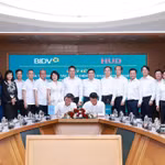 Tổng Giám đốc BIDV Lê Ngọc Lâm và Tổng Giám đốc HUD Đỗ Hoài Đông đại diện hai đơn vị ký Thỏa thuận hợp tác