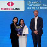 Bà Nguyễn Thị Lộc, Giám đốc điều hành Techcombank miền Nam tại buổi lễ