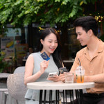 Giải mã lối chi tiêu tinh tế của thế hệ sống thông minh