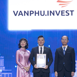 Đại diện Văn Phú – Invest nhận chứng nhận top 100 Nơi làm việc Tốt nhất Việt Nam năm 2024