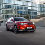 Khách Việt chọn VinFast VF 8: Cùng trải nghiệm, xe xăng phải bù thêm hơn 300 triệu đồng