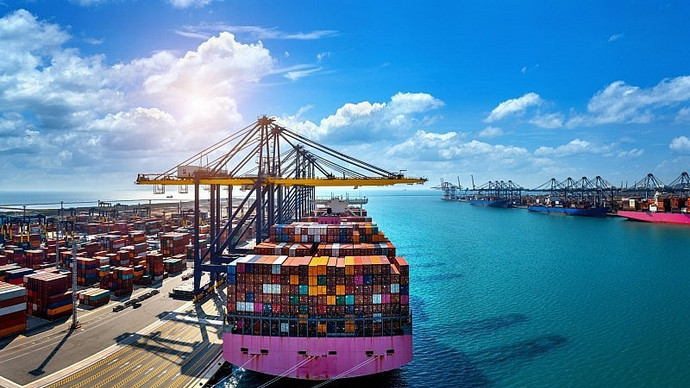 Từ nông sản đến công nghệ cao: Xuất khẩu Việt Nam năm 2025 lập kỷ lục toàn diện