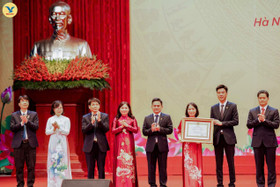 Hệ thống MEDLATEC đón huân chương hạng Nhì