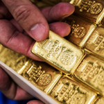 Giá vàng thế giới tiến sát mốc đỉnh, chuyên gia dự báo đạt 4.000 USD/ounce vào cuối năm 