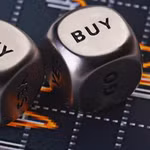 Thị trường "xanh vỏ đỏ lòng", VN-Index đối mặt áp lực chốt lời