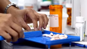 Ngành dược Việt: "Miếng bánh" ngon khó cưỡng với giới đầu tư ngoại