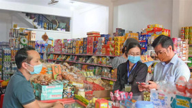 Không nhận chuyển khoản, thu thêm tiền của khách hàng: Hộ kinh doanh tự "mua dây buộc mình"