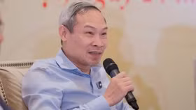 ông Phan Đức Hiếu, Đại biểu Quốc hội khóa 16, Ủy viên Ủy ban Kinh tế và Tài chính của Quốc hội