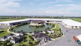 Hàng loạt doanh nghiệp điều chỉnh kế hoạch kinh doanh ở “phút 89”