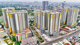 Khu thương mại Bcons City Mall nằm trong tổng thể dự án Bcons City với hơn 5.000 căn hộ đã hoàn thành, gần 200 căn nhà phố, trường học liên cấp 1, 2, 3…