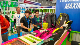 Thị trường các sản phẩm liên quan đến pickleball đang rất sôi động với sự tham gia của nhiều thương hiệu Việt