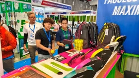 Thị trường các sản phẩm liên quan đến pickleball đang rất sôi động với sự tham gia của nhiều thương hiệu Việt