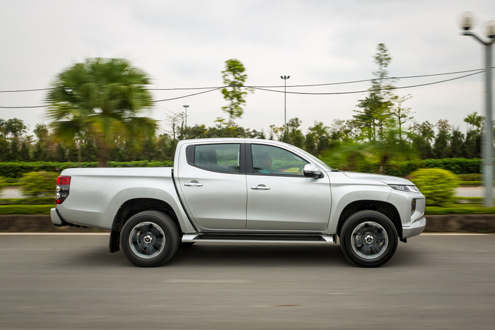 Doanh số Mitsubishi Triton giảm gần 53% so với tháng trước đó