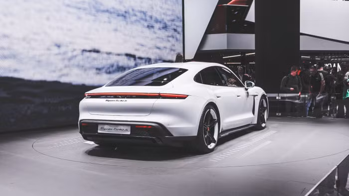 porsche-taycan-1-1536x864-511.jpg