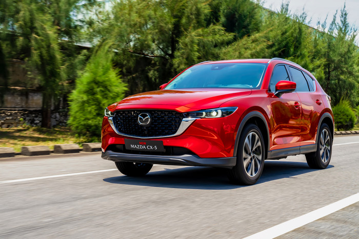 Mazda CX-5 tiếp tục là mẫu xe bán chạy nhất thị trường Việt.