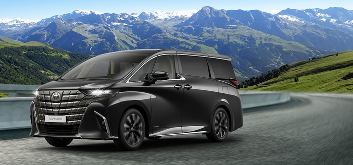 Toyota Alphard 2023 mới được trang bị phiên bản Hybrid (HEV) 