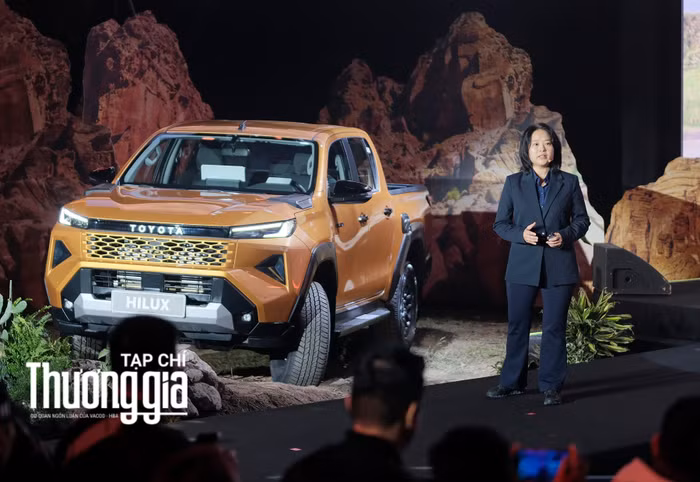 Toyota Hilux 2026 chính thức ra mắt, "lột xác" về công nghệ và thiết kế