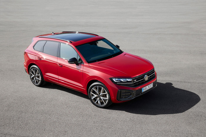 Volkswagen Touareg R-Line hướng tới sự thể thao 1-6657.jpg