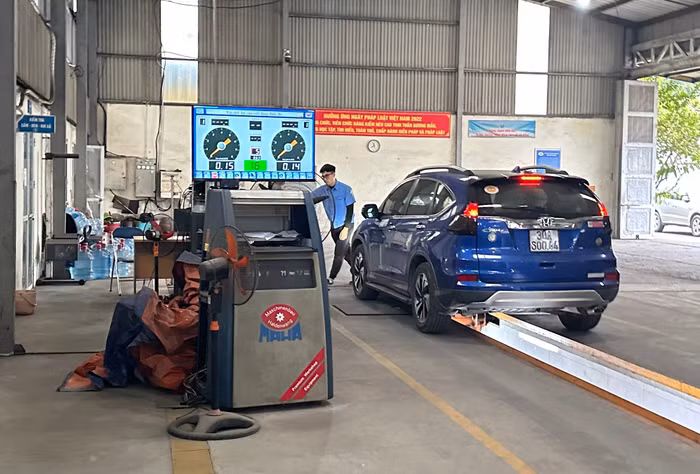 Thông tin "Hà Nội, TP. HCM cấm ô tô sản xuất trước 2017", hiểu thế nào cho đúng?