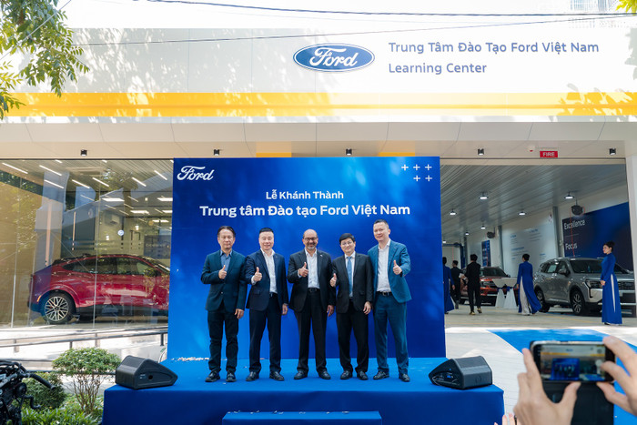 Ford Việt Nam đầu tư 1 tỷ đồng học bổng AutoTech và ra mắt hệ thống đào tạo nhân sự thế hệ mới