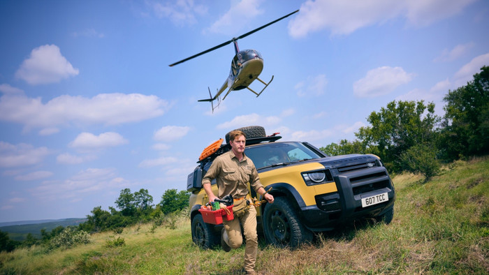 Với động cơ lai điện, Land Rover Defender 110 Trophy Edition sẽ mang đến khả năng vận hành tốt hơn def-trophy-190625-14a.jpg