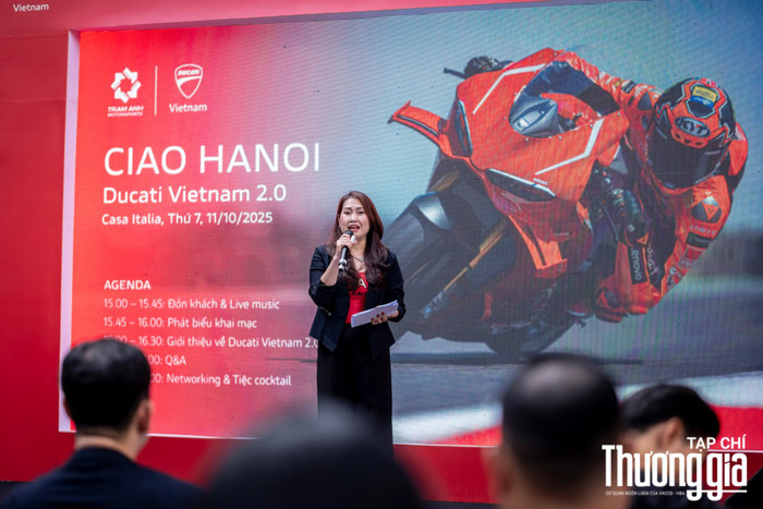 Bà Vũ Bích Trang, Tổng Giám đốc Điều hành của TAMS phát biểu tại sự kiện ra mắt Ducati tại Hà Nội dsf9298-3453.jpg