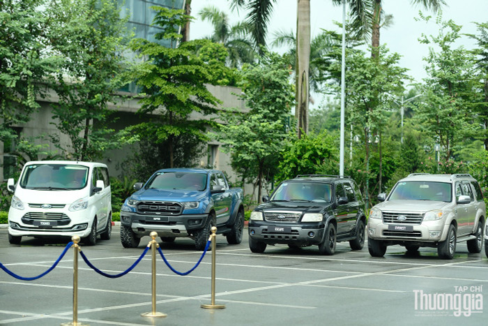 Những mẫu xe chủ lực của Ford tại Việt Nam dscf5088.jpg