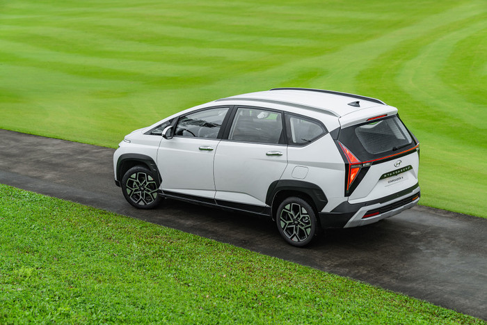 Hyundai Stargazer dù là xe nhập khẩu nguyên chiếc có doanh số khá ổn hyundai-stargazer.jpg