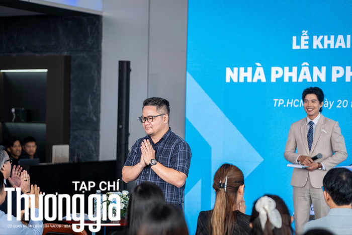 Thị trường trạm sạc sẽ phát triển theo sự phát triển của thị trường ô tô điện. Việc của các nhà sản xuất chính là mang đến đa dạng sản phẩm với chất lượng tốt nhất cho khách hàng dsf2646-2696.jpg