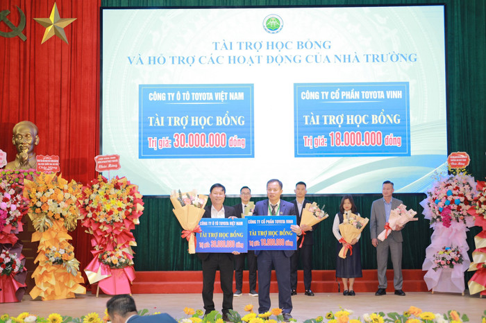 Toyota Việt Nam tiếp sức cho thế hệ trẻ với 123 suất học bổng trong năm 2025
