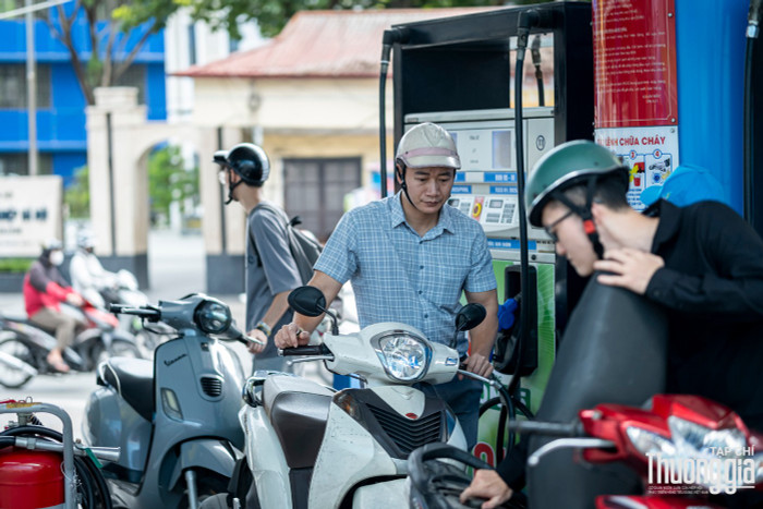 Anh Kiên chấp nhận việc sử dụng xăng nào cũng được miễn là thuận tiện cho việc đi lại dsf2866.jpg