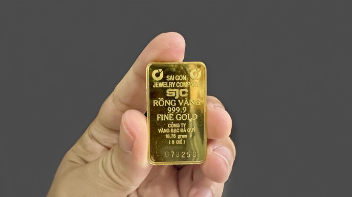 Vàng miếng hạ nhiệt, vẫn neo trên 162 triệu đồng/lượng