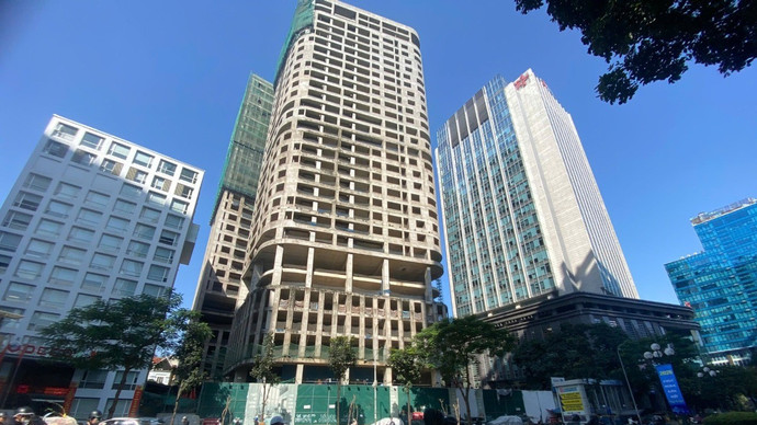 Dự án Manhattan Tower rục rịch thi công lại sau hơn một thập kỷ "đắp chiếu"