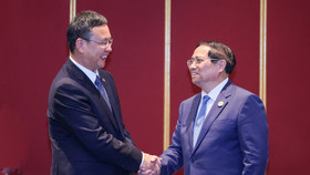 Thủ tướng Phạm Minh Chính tiếp ông Trần Văn Kiện, Chủ tịch Hội đồng quản trị Tập đoàn Đường sắt Trung Quốc (CREC)
