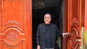 “Khám” biệt thự mặt tiền 4 tầng tại Hà Nội của NSND đóng vai Ngọc Hoàng đầu tiên trong Táo quân