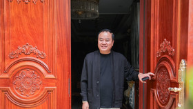 “Khám” biệt thự mặt tiền 4 tầng tại Hà Nội của NSND đóng vai Ngọc Hoàng đầu tiên trong Táo quân