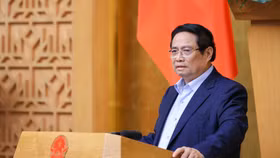 Thủ tướng cho rằng nhìn chung tình hình tiếp tục xu hướng tích cực, tháng sau tốt hơn tháng trước, 8 tháng tốt hơn cùng kỳ năm 2024 trên hầu hết các lĩnh vực