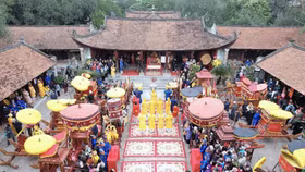 Trẩy hội tháng Giêng: Những lễ hội linh thiêng và đặc sắc đang và sắp diễn ra tại miền Bắc