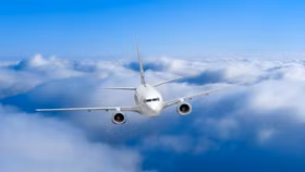 Cuộc đua trên bầu trời Việt