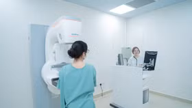 Mục sở thị bộ đôi “cặp mắt vàng” trong tầm soát ung thư vú tại Bệnh viện Vinmec Ocean Park 2