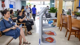 Người dân ở Hà Nội được miễn phí ăn uống nhẹ khi làm thủ tục hành chính từ 1/8