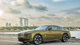 Xe điện siêu sang Spectre đưa Rolls-Royce Việt Nam tỏa sáng trên trường quốc tế