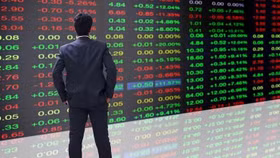 VN-Index giảm kỷ lục hơn 100 điểm, nguy cơ call margin và force sell gia tăng