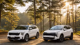 Thaco Auto chính thức công bố giá bộ đôi SUV hybrid KIA New Sportage và New Sorento thế hệ mới