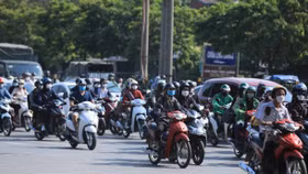 Hà Nội đề xuất hỗ trợ 3 triệu mỗi người để chuyển đổi từ xe xăng sang xe điện