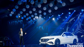 Mercedes-Benz E-Class 2025 chính thức ra mắt, giá cao nhất hơn 3,2 tỷ đồng