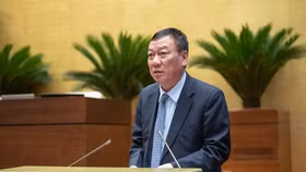 Tổng Thanh tra Chính phủ Đoàn Hồng Phong trình bày dự thảo Luật Thanh tra (sửa đổi)