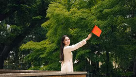 Hoa hậu Thanh Thủy hé lộ ngôi nhà ấm cúng ở Đà Nẵng, gia thế gây tò mò