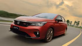 Vượt qua Toyota Vios, Honda City dành lại "ngôi vương" phân khúc sedan cỡ B trong tháng 4/2025