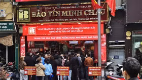 Giá vàng đi ngang bất chấp thị trường quốc tế suy yếu